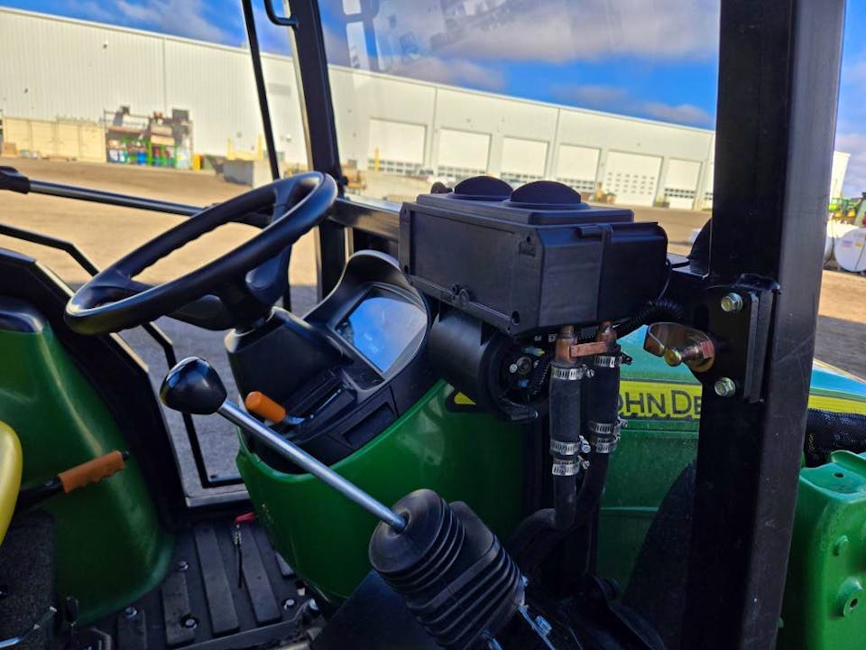 John Deere 300-E – 2020 avec chargeur