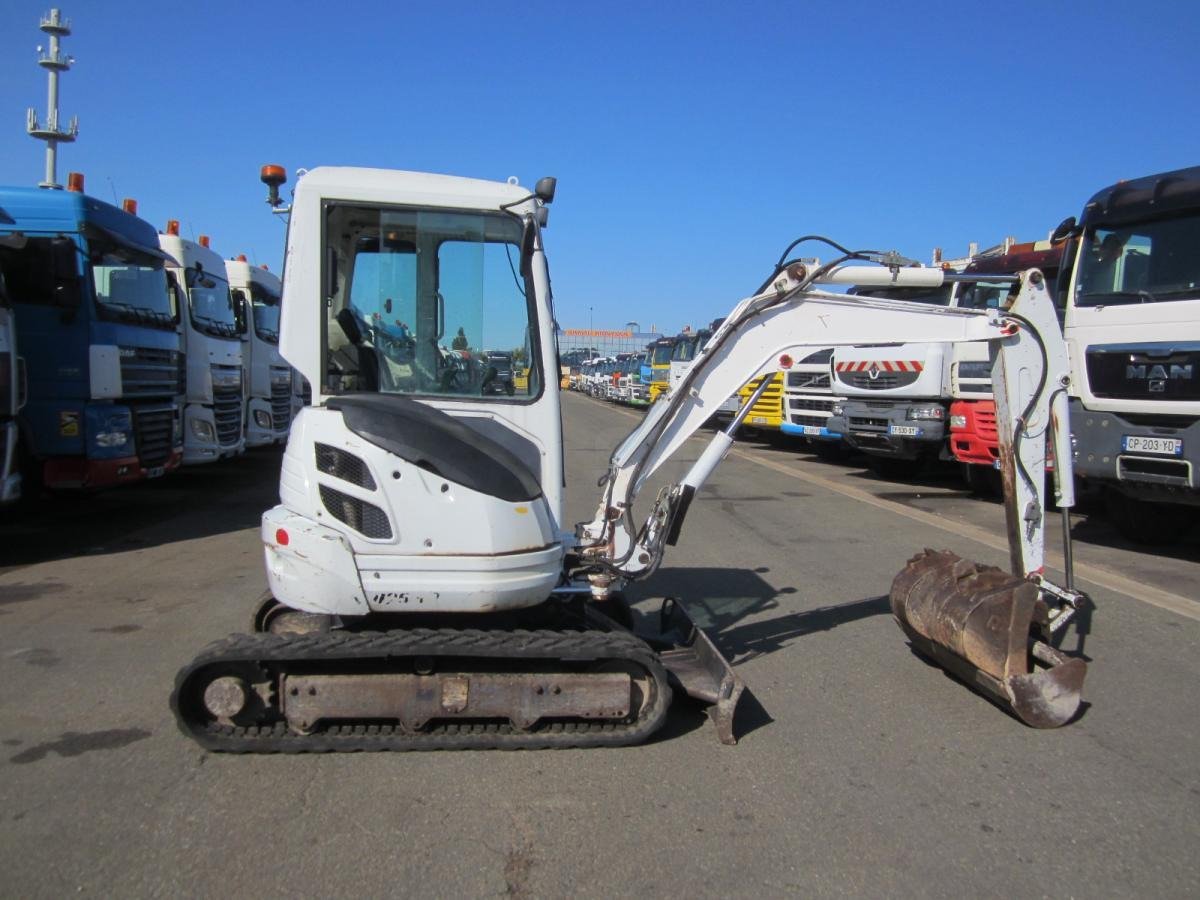 Mini-Pelle Kubota U25-3 – 2005 – 2,6T
