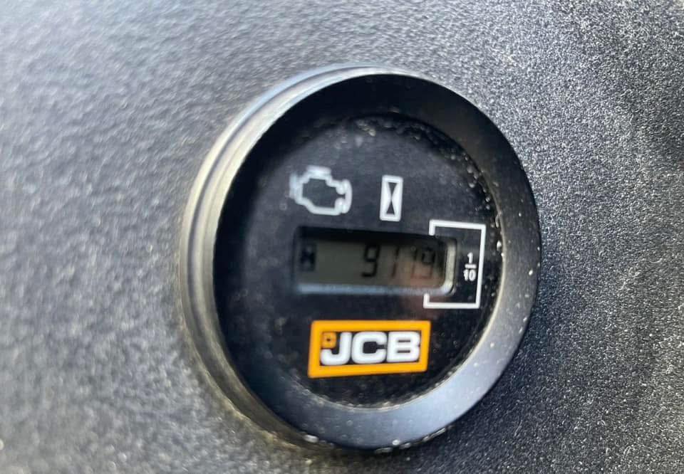 Mini pelle JCB 19C-1 – 2018 – 1,92 t – 912 h – Avec remorque
