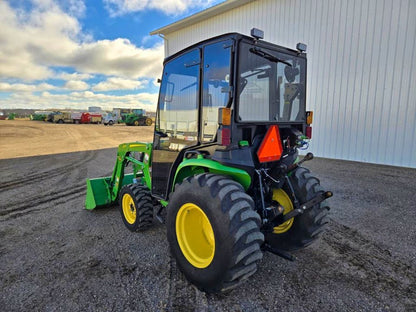 John Deere 300-E – 2020 avec chargeur