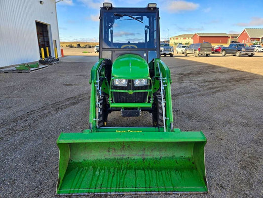 John Deere 300-E – 2020 avec chargeur