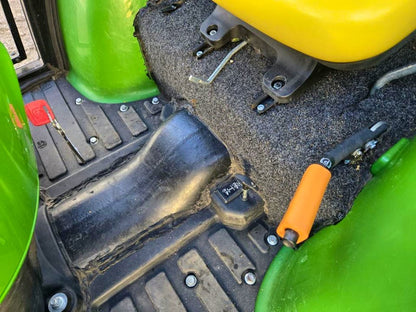 John Deere 300-E – 2020 avec chargeur