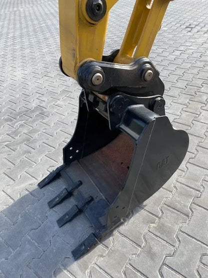 Mini-Pelle Caterpillar 305ECR – 2019 – 5T
