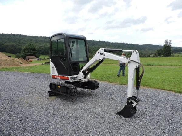Mini-Pelle Bobcat 322G – 2005 – 1,6T