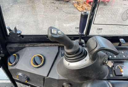 Mini pelle JCB 19C-1 – 2018 – 1,92 t – 912 h – Avec remorque