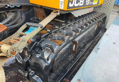 Mini pelle JCB 19C-1 – 2018 – 1,92 t – 912 h – Avec remorque
