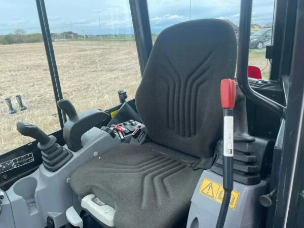 Mini-Pelle Kubota U27-4 – 2018 – 2,7T– Attache Rotative