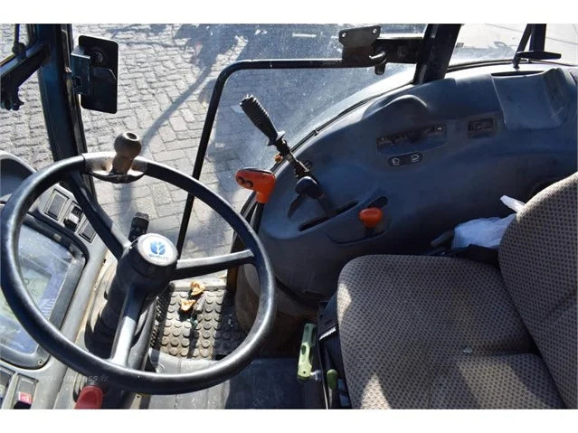Équipement agricole New Holland  TN90F – 2001 – 90 ch – Diesel